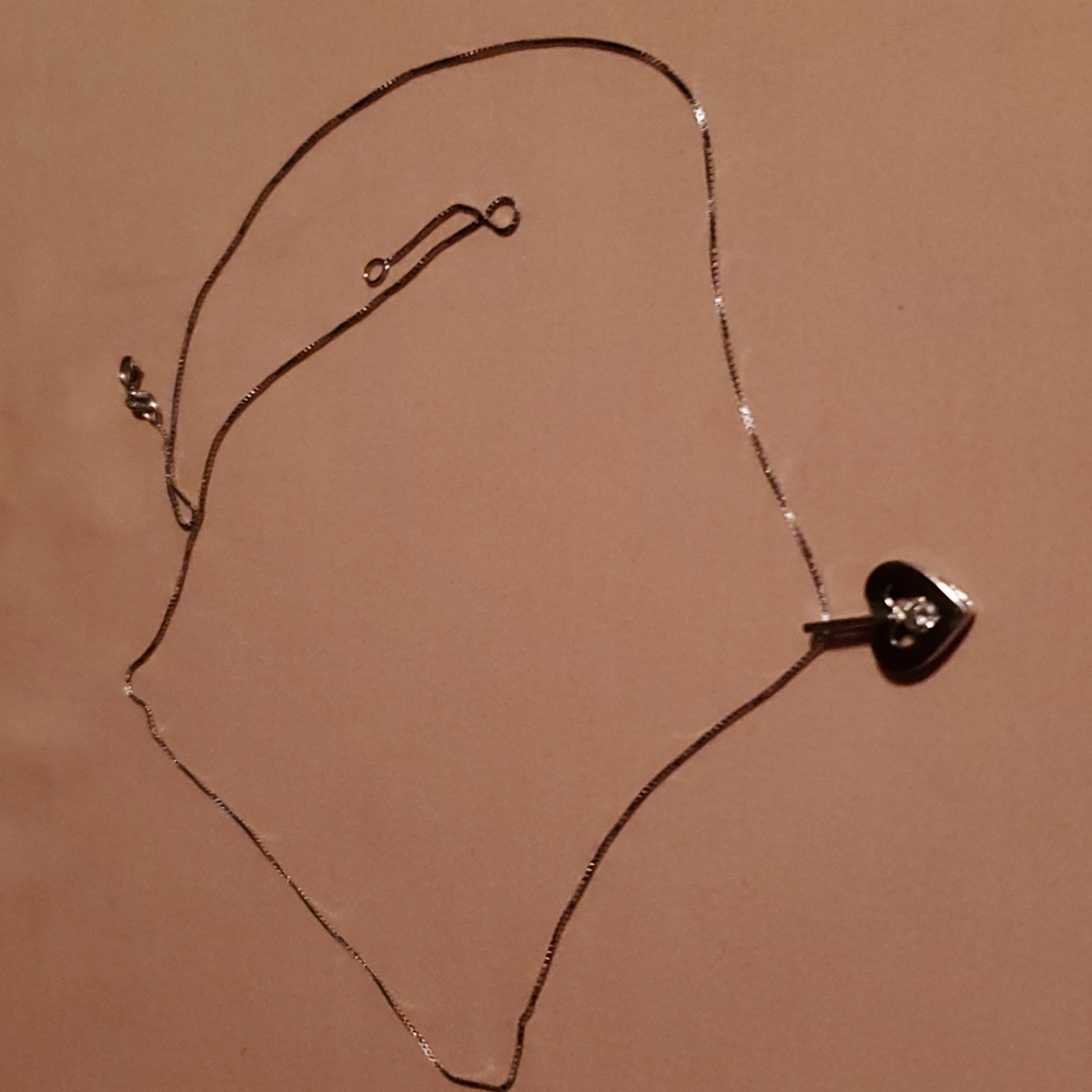 Silver heart pendant with diamond and chain